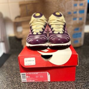 Nike Purple and Cream Youth Air Max Plus Sneakers